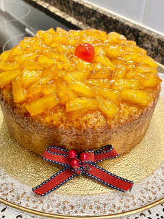 Una foto de Pastel con piña y caramelo
