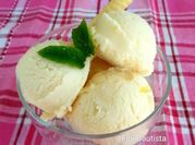 Una foto de helado con leche evaporada