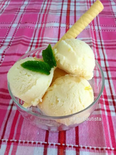 Una foto de Helado de limón
