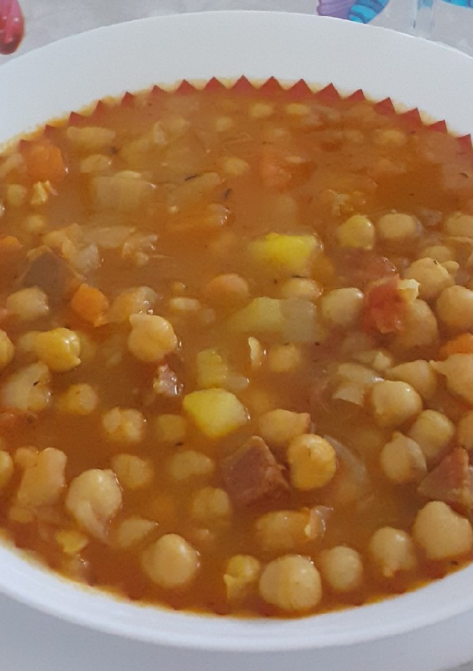 Una foto de Garbanzos con chorizo