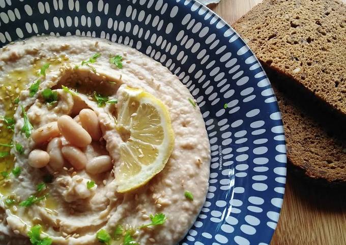 Ricetta di Qualsiasi notte della settimana Hummus di fagioli cannellini