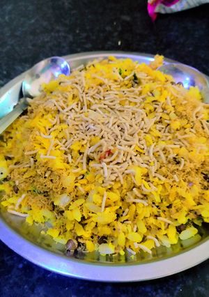 चटपटा टमाटर पोहा रेसिपी मुख्य फोटो