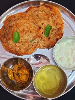 लच्छा पराठा (lachha paratha recipe in hindi) रेसिपी मुख्य फोटो