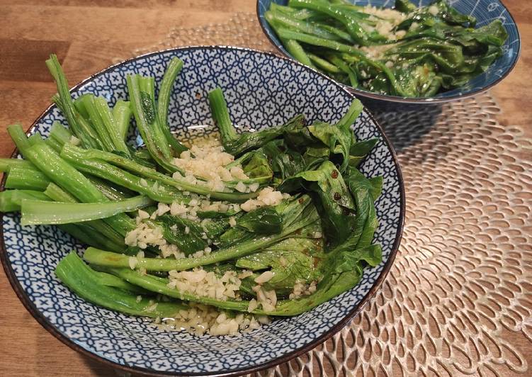 Recipe of Quick U Choy Sum with Garlic Oil