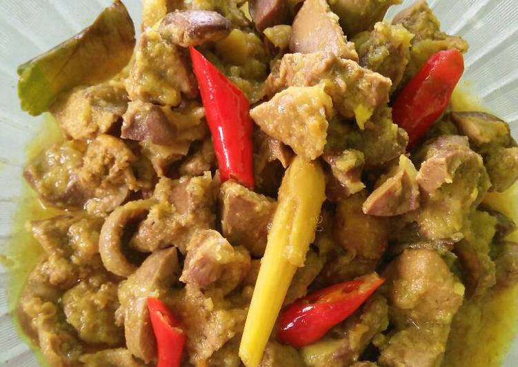 Hati ayam bumbu kuning