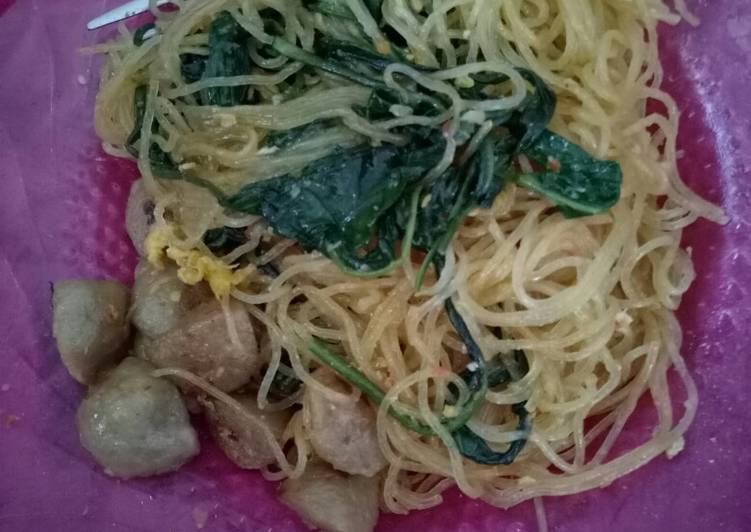 Bihun Goreng mix Kangkung