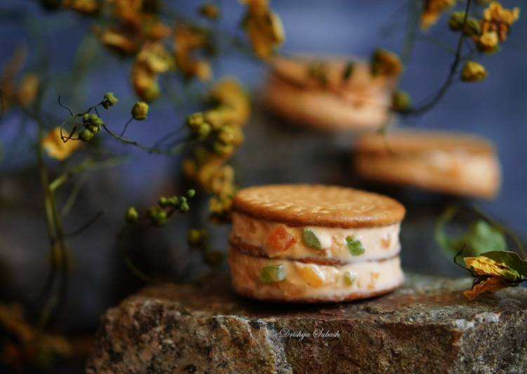 Icecream Marie Sandwich