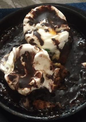 સીઝલર બ્રાઉની ચોકલેટ(Sizzler Brownie Chocolate recipe in Gujarati) રેસીપી મુખ્ય ફોટો
