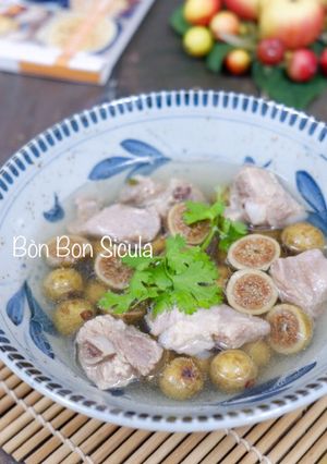 Hình của món Sườn Hầm Quả Sung.