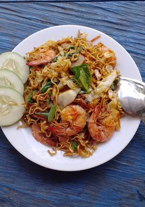 Foto resep Mie goreng seafood sayur