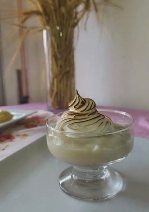 Una foto de Crema de Vainilla con Merengue