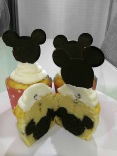 A picture of Mickey cup cake.