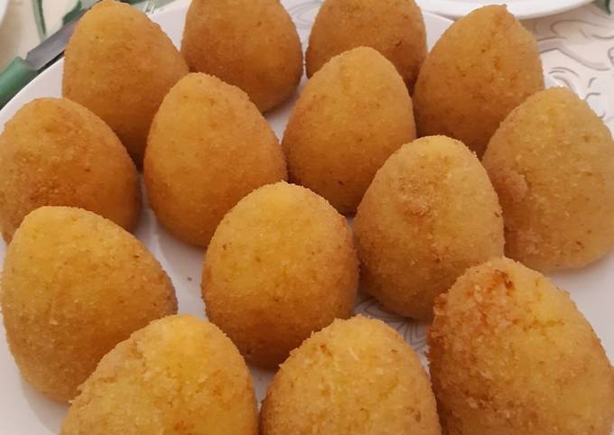 Arancini (ricetta siciliana di Alessia Edvige Attivissimo Rotaract Roma Polis)