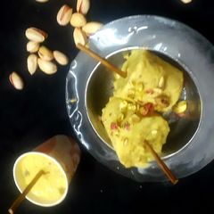 Kesar Pistachios kulfi A picture of Kesar Pistachios kulfi.