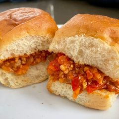 A picture of Sloppy Joes.