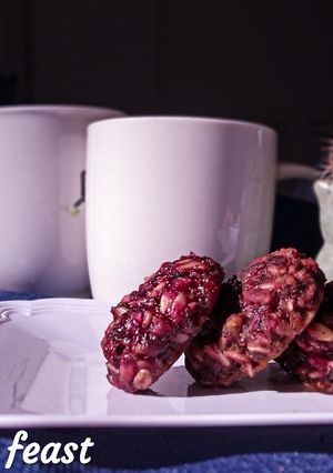 A picture of Beetroot and pistachio cookies.