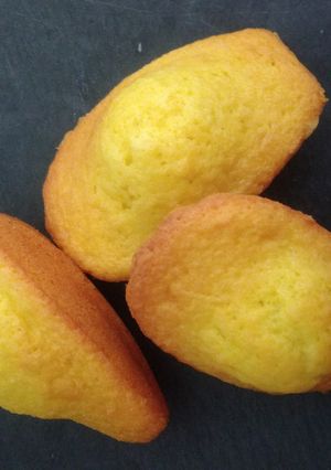 Une photo de Madeleine à la noix de coco