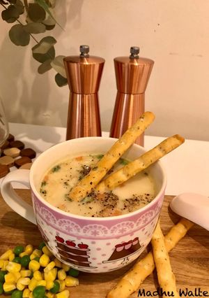 A picture of Creamy Corn and Pea Soup.