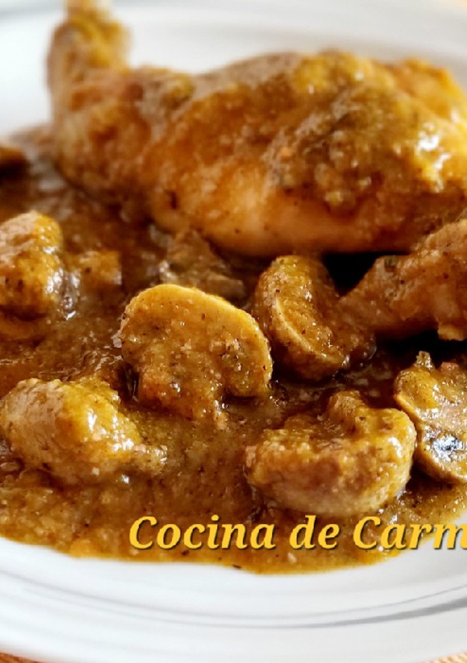 Una foto de Conejo en salsa con champiñones.... rico y fácil