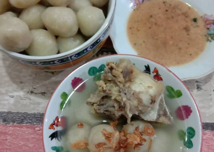 Bakso aci isi sandung lamur