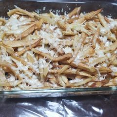 A picture of Cheese fries.