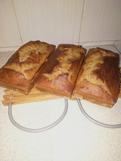 A picture of Banana bread.