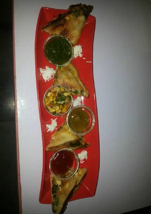 A picture of Bread corn samosa.