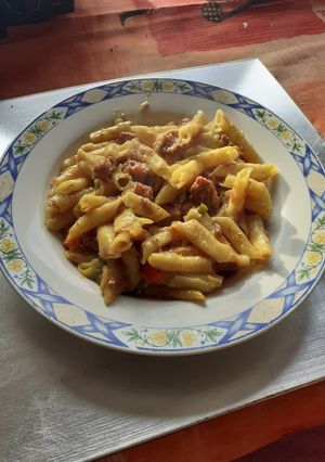 Una foto de Macarrones con carne estilo gallego beluso