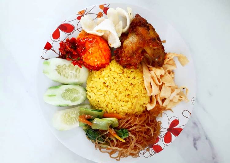 Rahasia Bikin Nasi kuning simple magicom/rice cooker, Enak