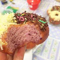 รูปของ Donat Ubi Ungu empuuukk