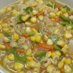 A picture of Sweet corn soupy noodles.