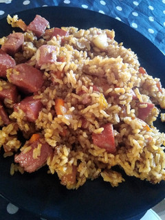 Una foto de Arroz con mortadela y soja