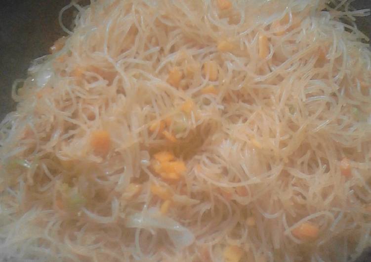 Langkah Mudah untuk Menyiapkan Bihun Goreng Simple, Lezat