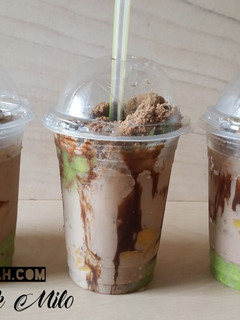 Foto resep Es Alpukat Kocok Milo 🥑🥑