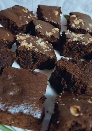 A picture of Chocolate Walnut Cake with cake premix.