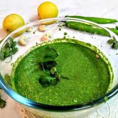 A picture of Green Coriander chutney for vrat.