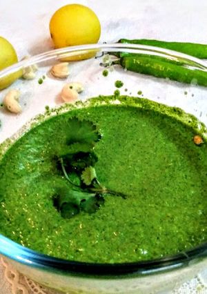 A picture of Green Coriander chutney for vrat.