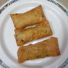 A picture of Chicken qeema rolls.