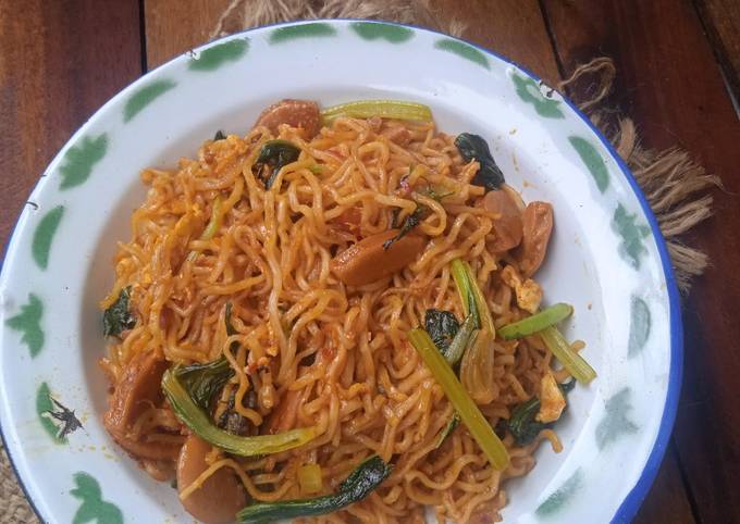 Resep Mie Goreng Pedas Oleh Yuni Kurniasih, - Cookpad