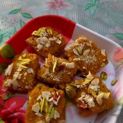 A picture of Mawa coconut mango barfii.