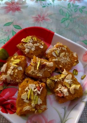 A picture of Mawa coconut mango barfii.