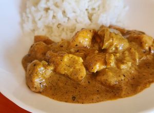 Una foto de Pollo al curry