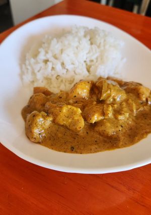 Una foto de Pollo al curry