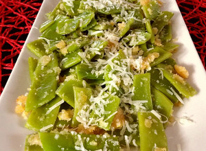 Foto principal de Judías salteadas con pan rallado y queso parmesano