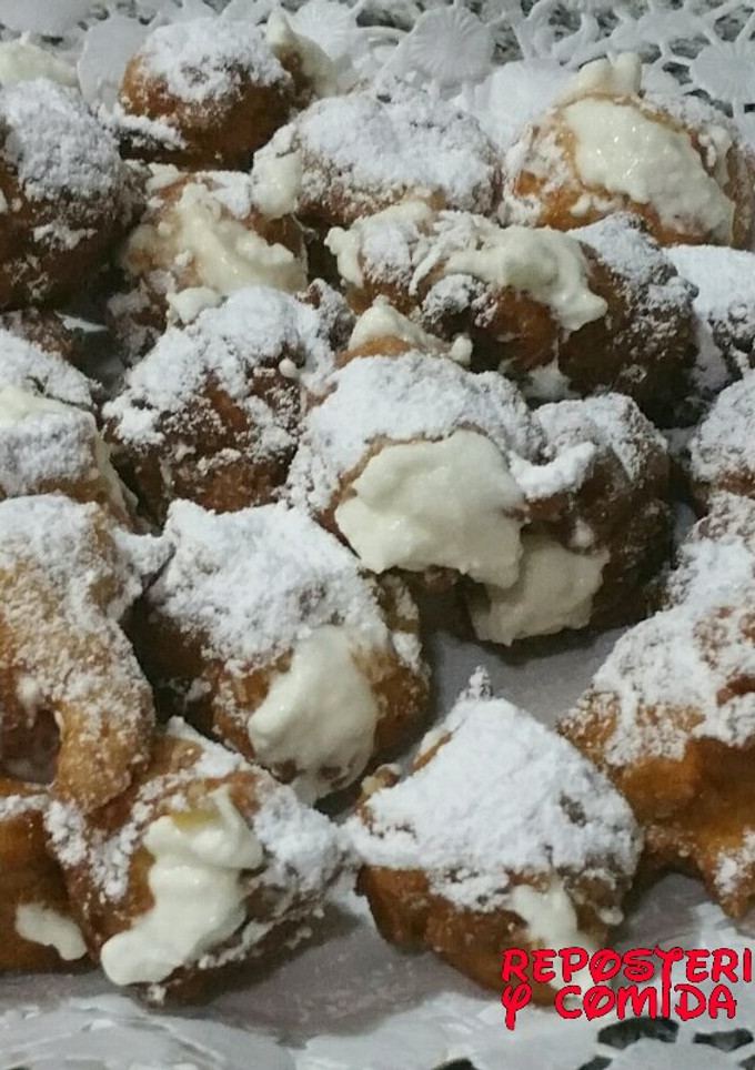 Una foto de Buñuelos de viento rellenos de nata