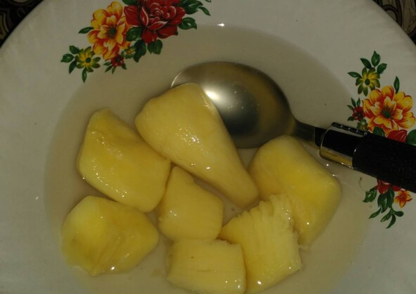 Minuman TAPE manis hangat enak.