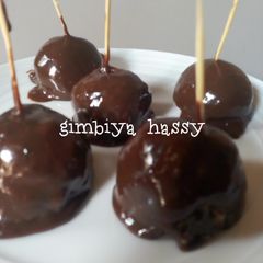 A picture of Apple Choco balls.