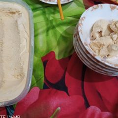 A picture of Mango ice-cream.