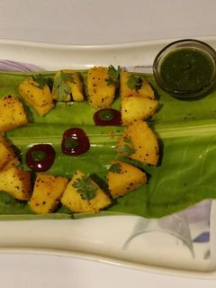 कुरकुरी व चटपटी इडली रेसिपी मुख्य फोटो