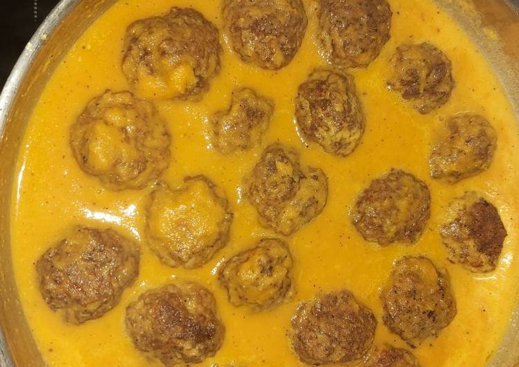 Albóndigas en salsa